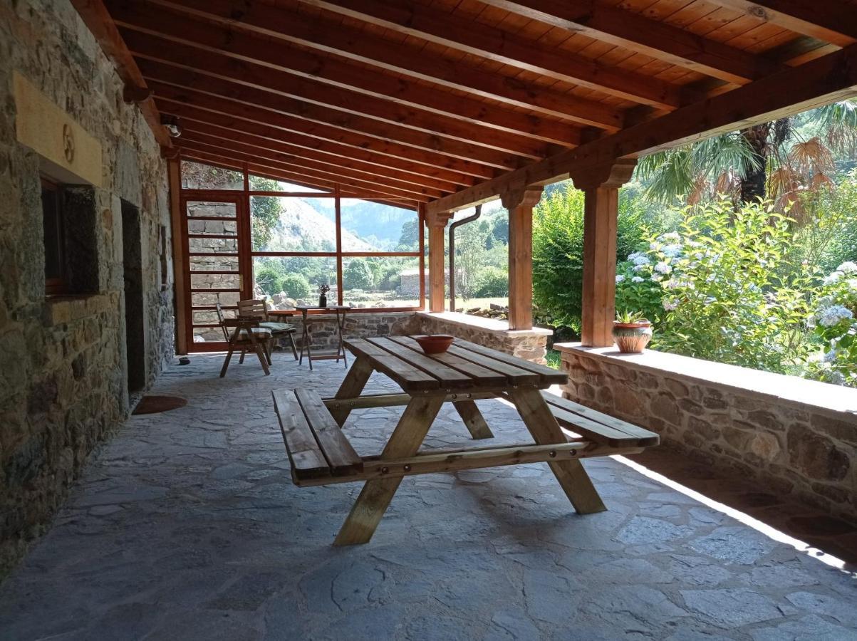 Amplia Y Comoda Casa De Piedra Con Porche Y Jardin San Roque de Riomiera Bagian luar foto