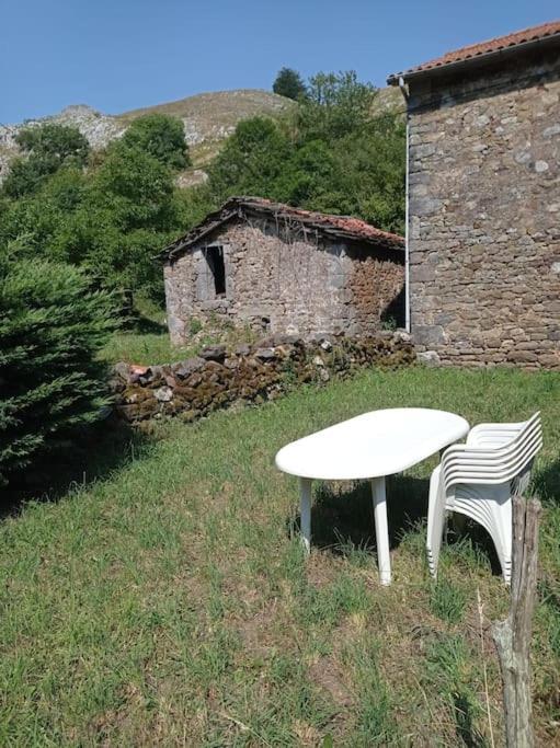 Amplia Y Comoda Casa De Piedra Con Porche Y Jardin San Roque de Riomiera Bagian luar foto